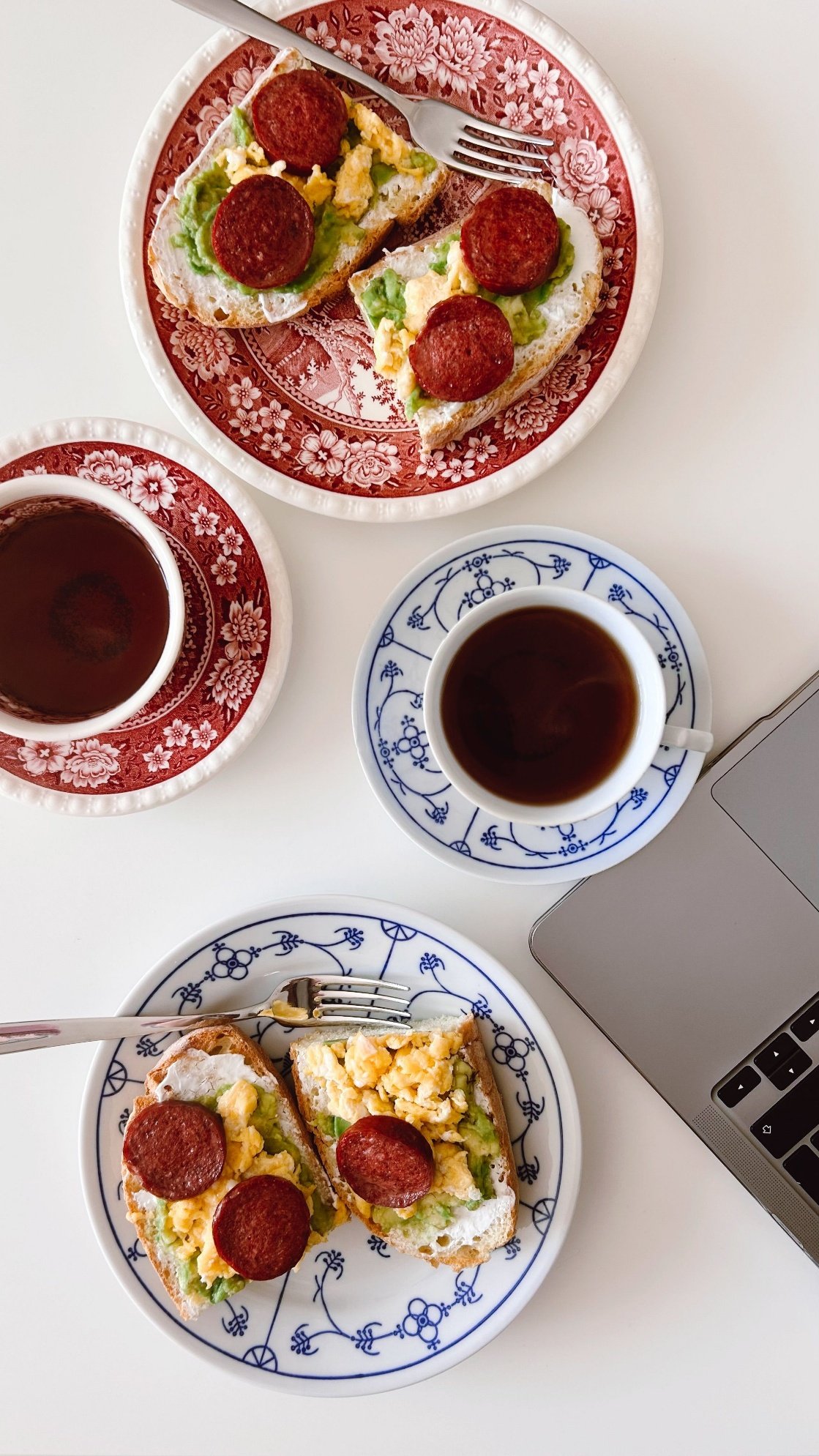 Cómo llevar almuerzo caliente al trabajo en Colombia
